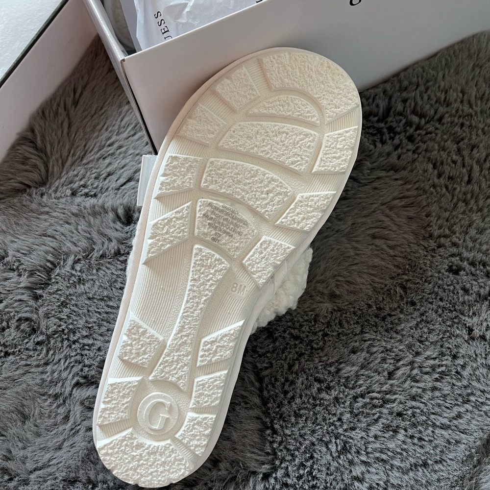 Sleepers - Picture 2 of 3